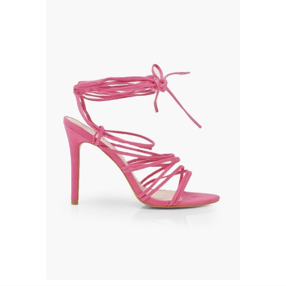 Boohoo Strappy heeled sandles, New in box